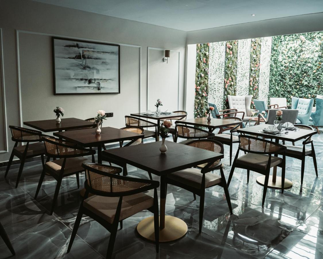 City Hotel By Waves Kenitra Buitenkant foto